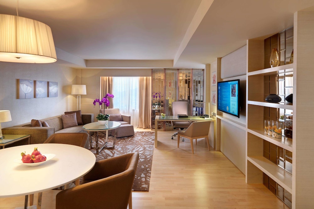 One World Hotel 33/55