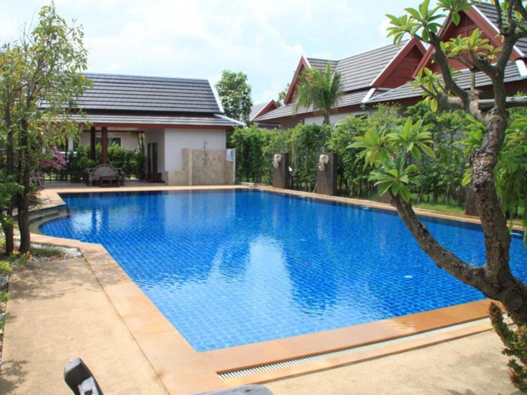 Ban Thaithip Resort 48/54
