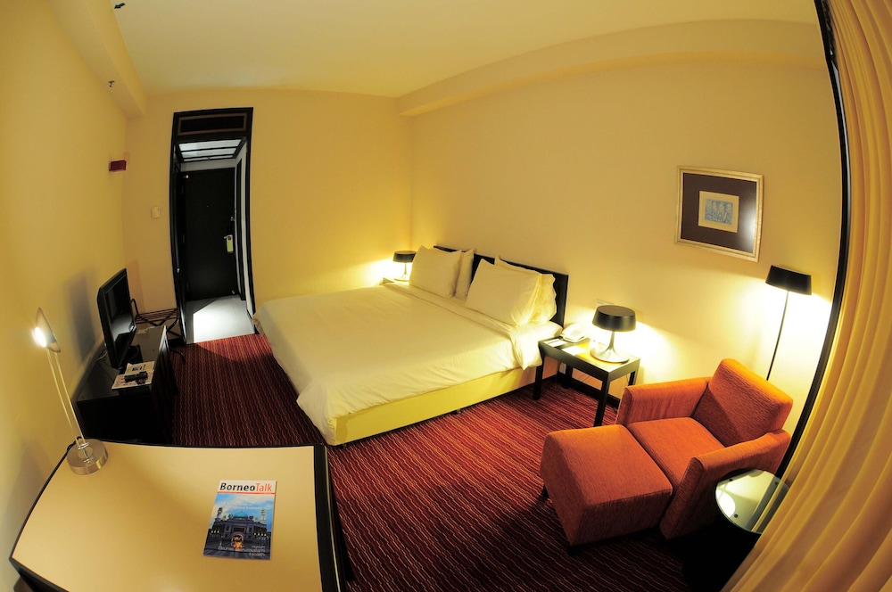 Tanahmas The Sibu Hotel 23/25