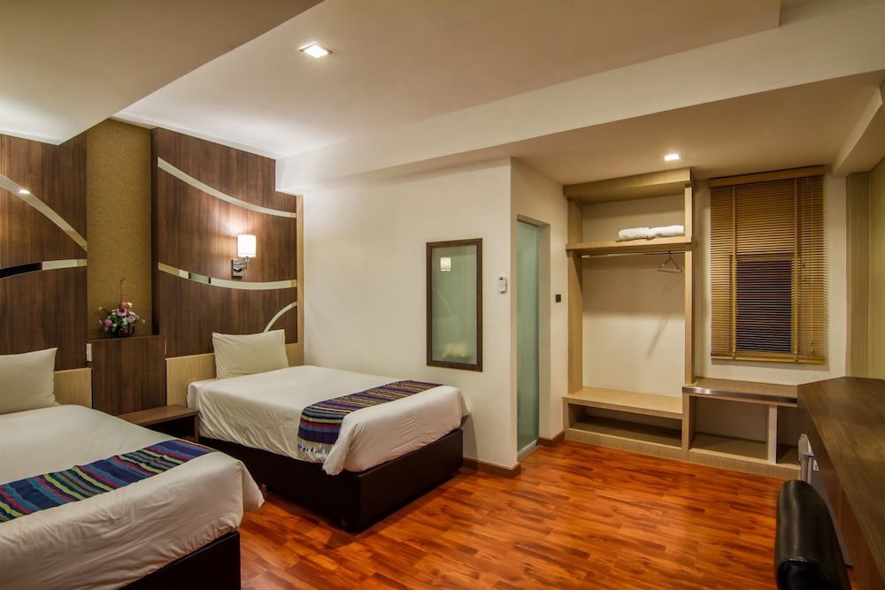 STANDARD, TWIN BEDS