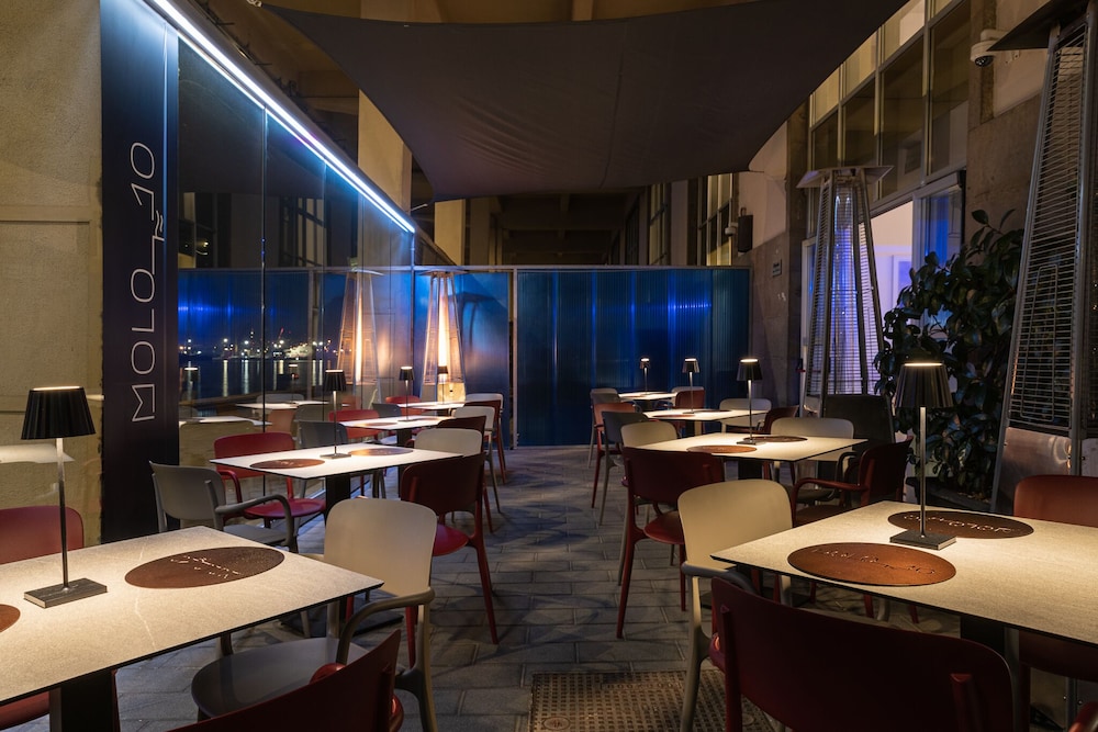 Smart Hotel - Naples Harbour 57/71