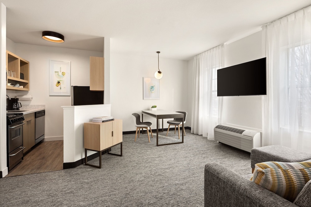 Towneplace Suites Chicago Lombard 25/50