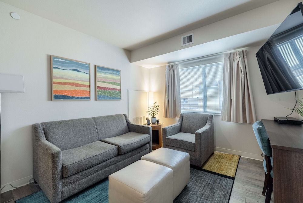 WaterWalk Extended Stay by Wyndham Wichita 27/43