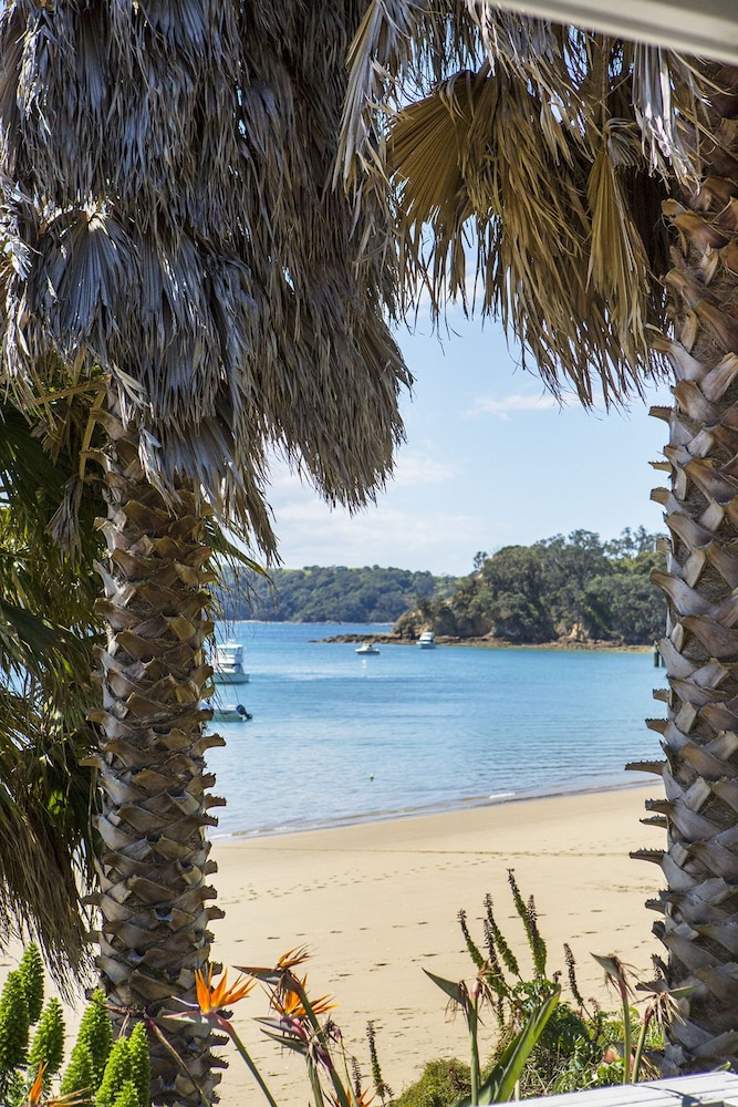 BEACH HOUSE KAWAU ISLAND 30/51