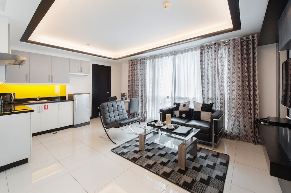 Y2 Residence Hotel 46/68