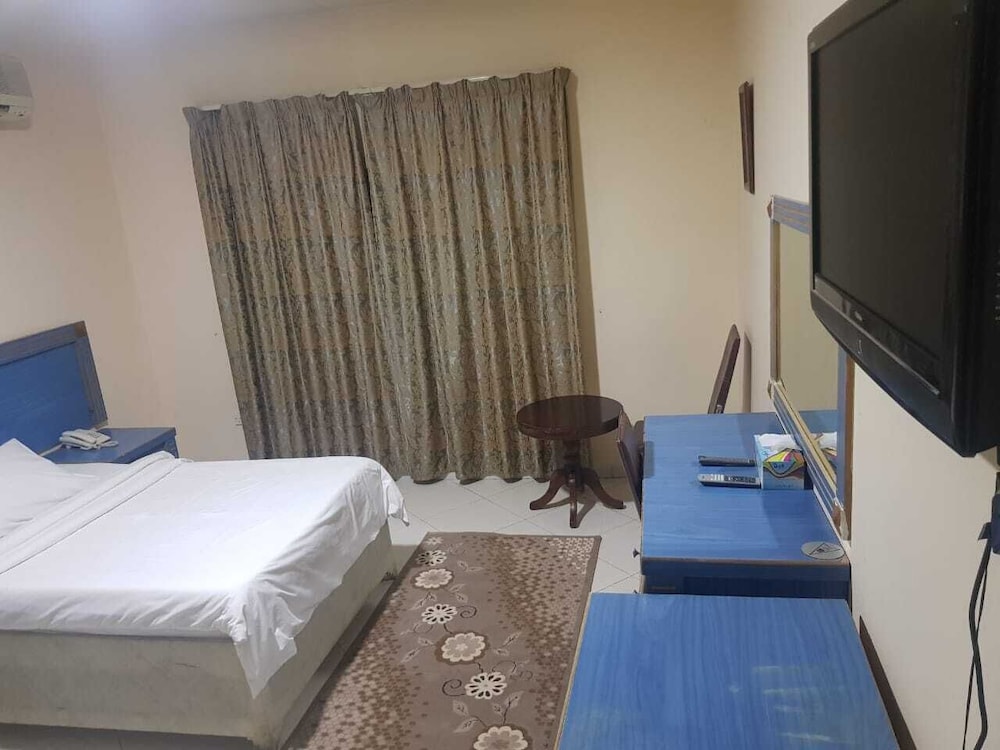 Julphar Hotel 17/42
