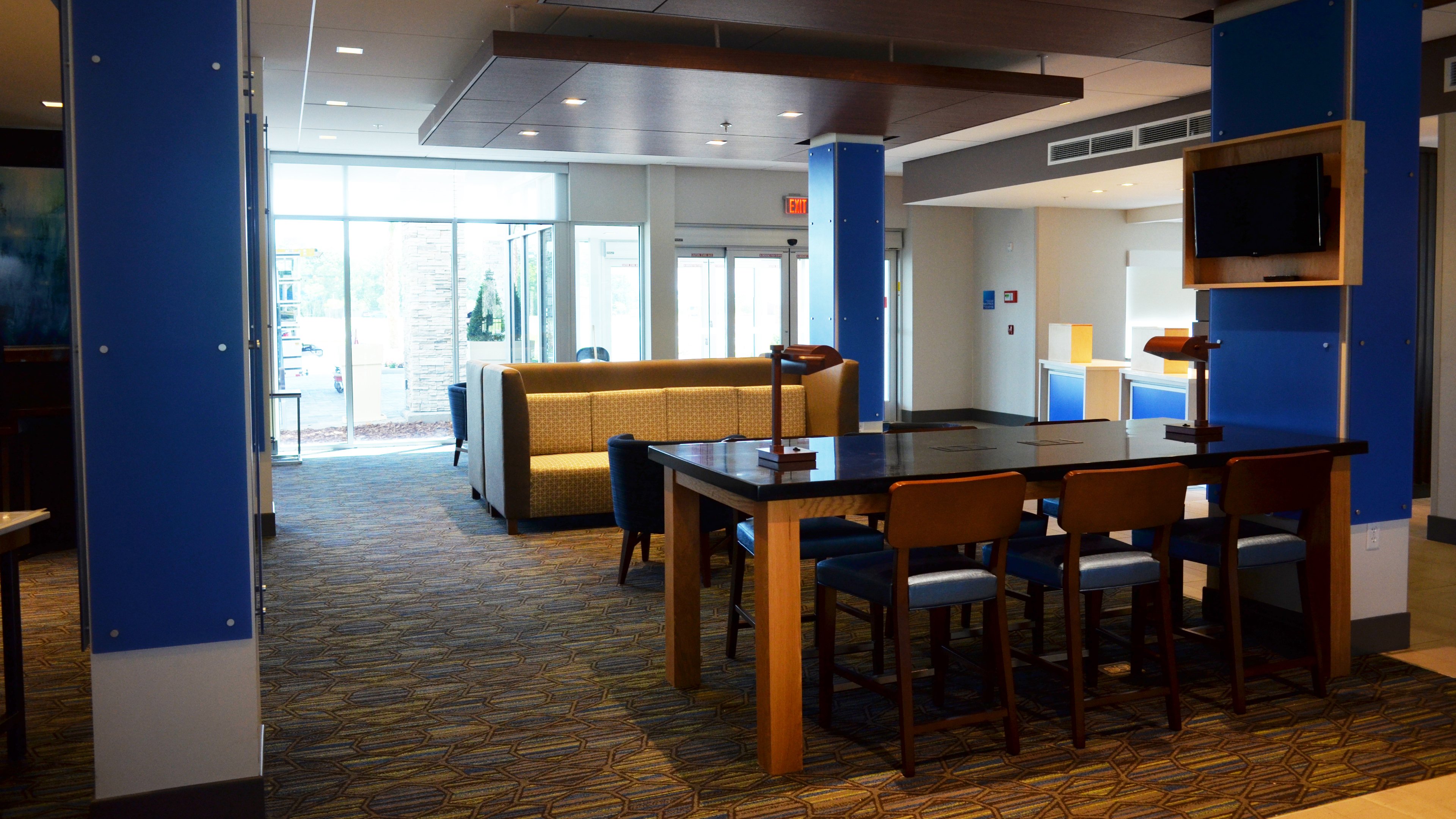 Holiday Inn Express Suites Jacksonville W I295 And I10 42/57