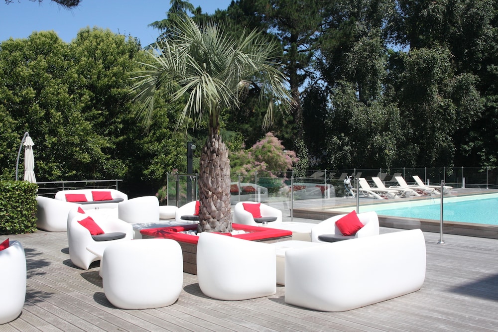 Mercure Bordeaux Lac Hotel 36/77