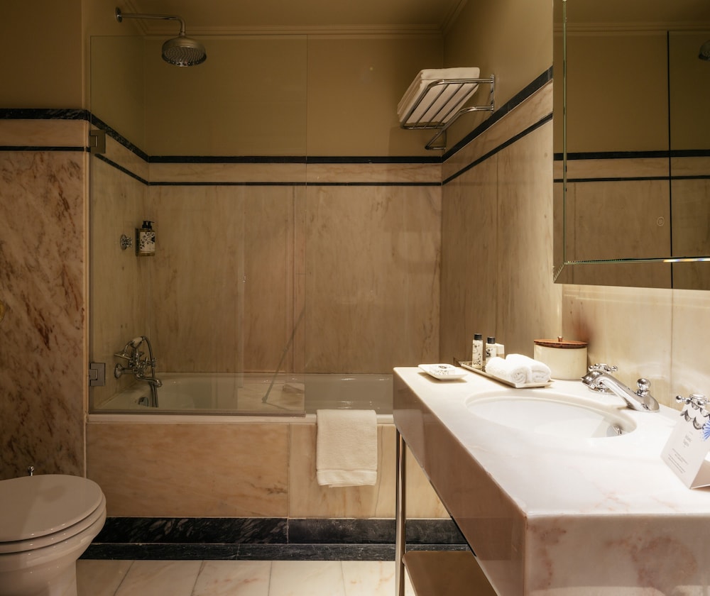 غرفة سوبيريور بسرير مزدوج، Hotel Infante Sagres Porto 8/9