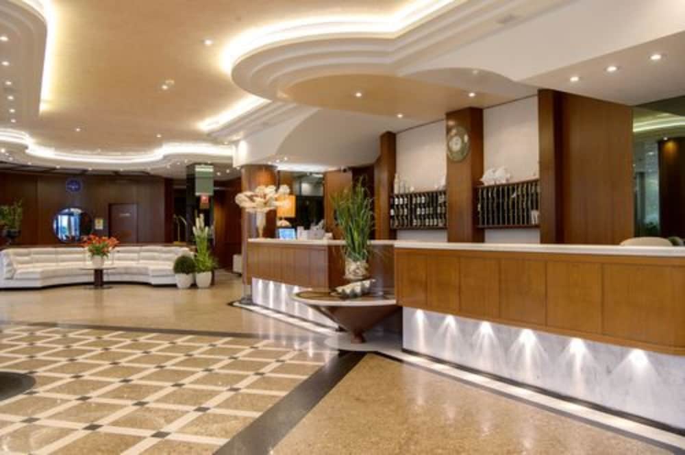 Hotel Bristol 16/69