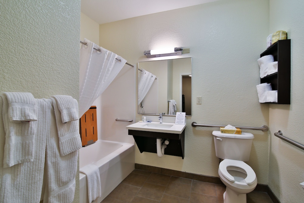 Candlewood Suites Bismarck 42/51