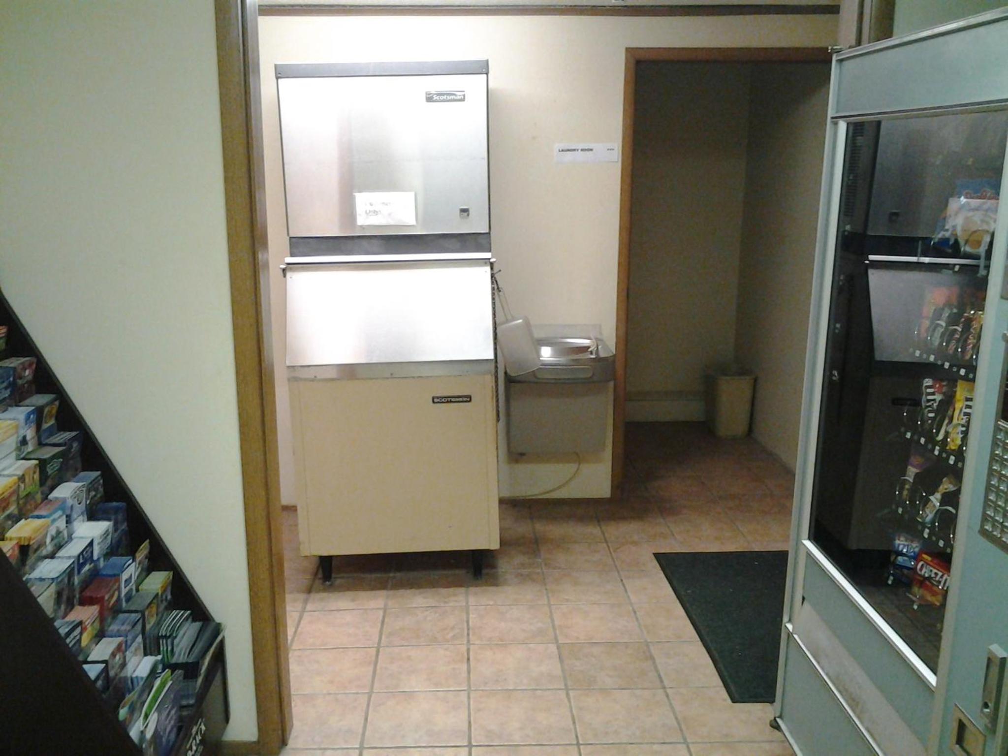 Xenia Country Inn 9/40