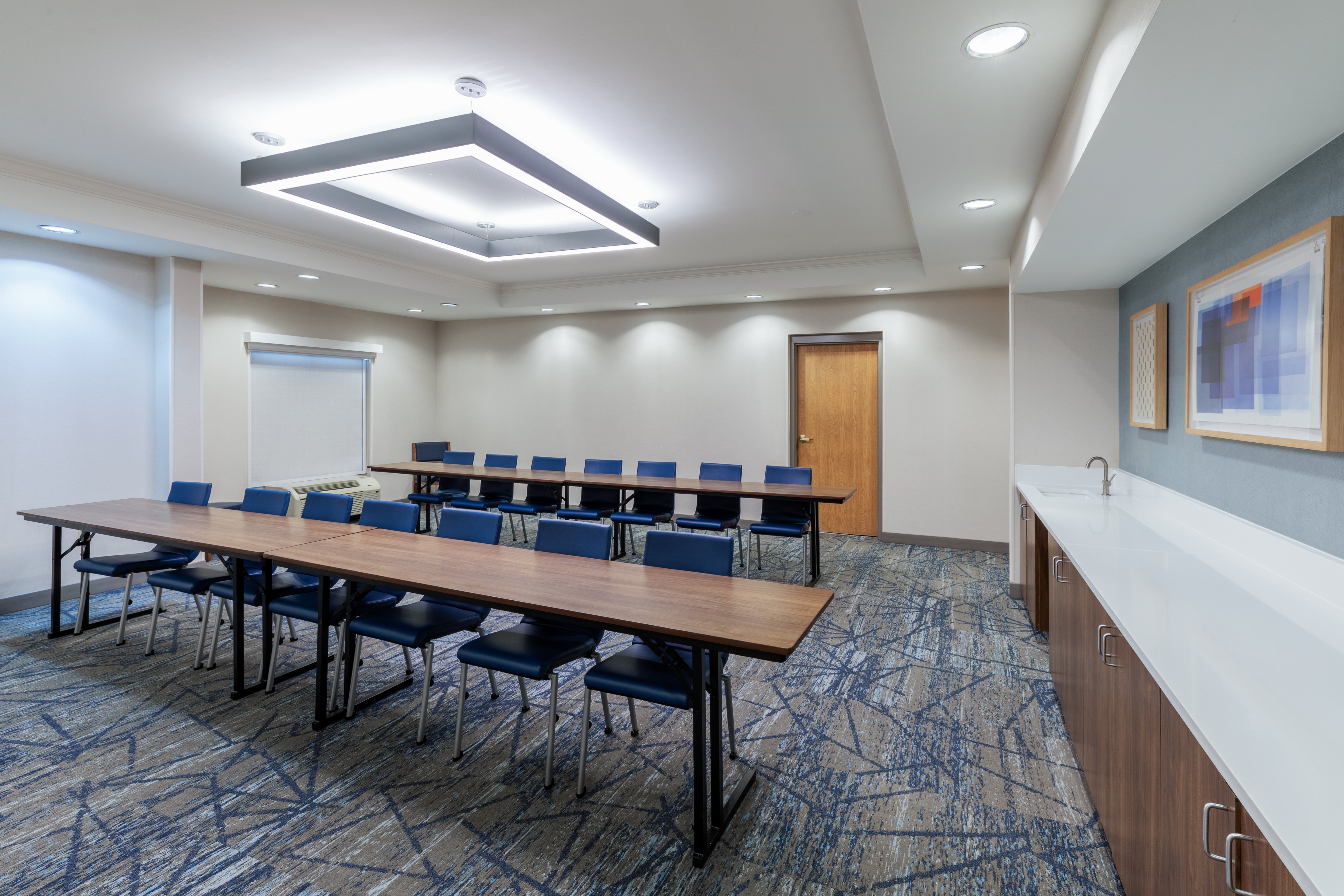 Holiday Inn Express Hotel & Suites Vicksburg 65/74
