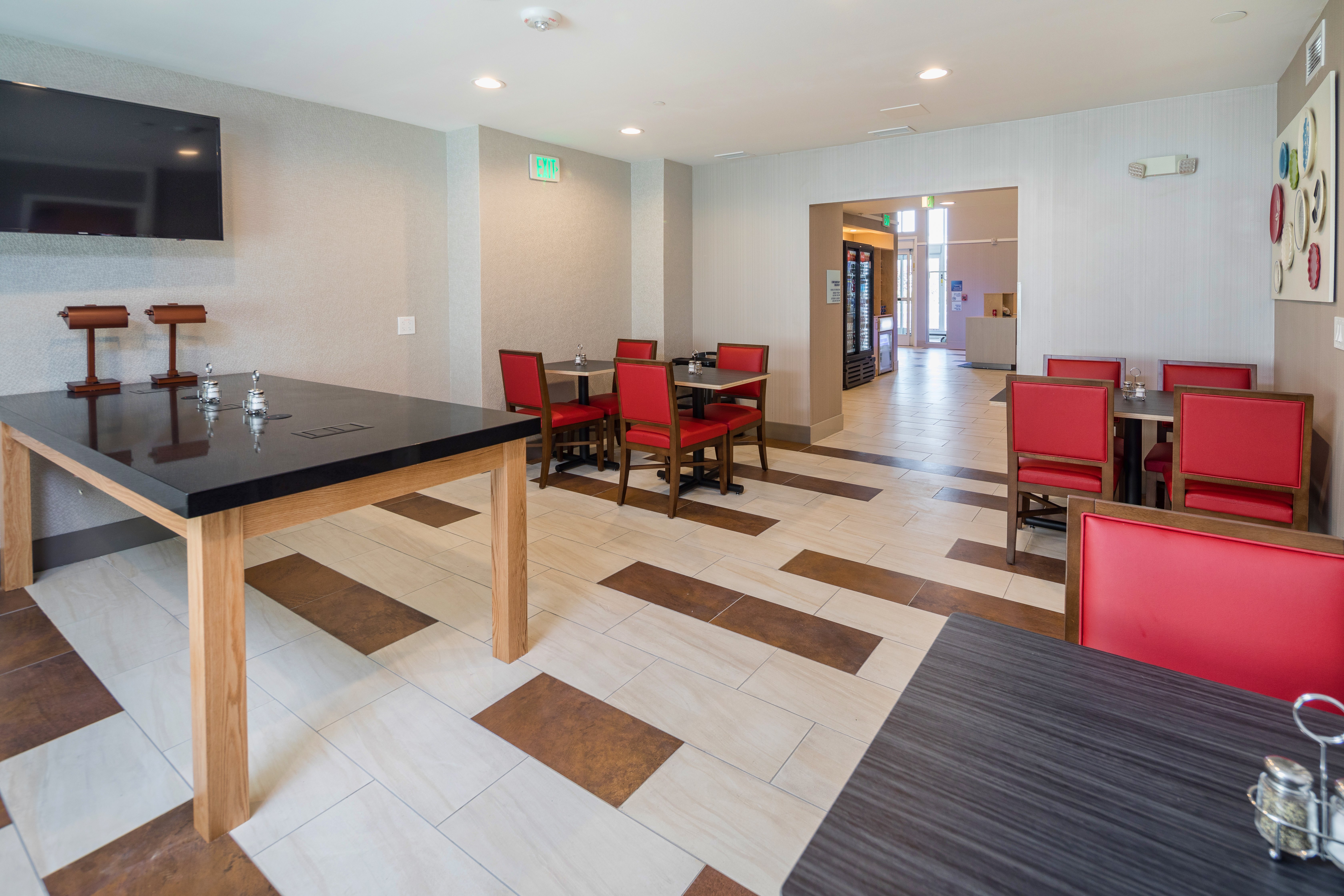 HOLIDAY INN EXPRESS SUNNYVALE - SILICON VALLEY 44/78