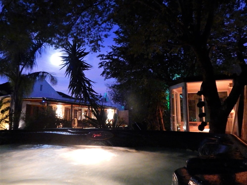 Khashamongo Guesthouse 38/50