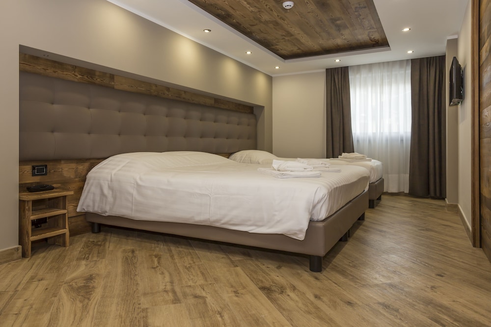 Hotel K2 17/64