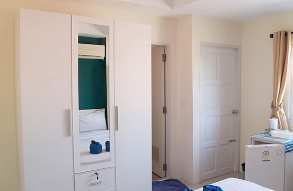 Lotus Suite Hua Hin 68/68