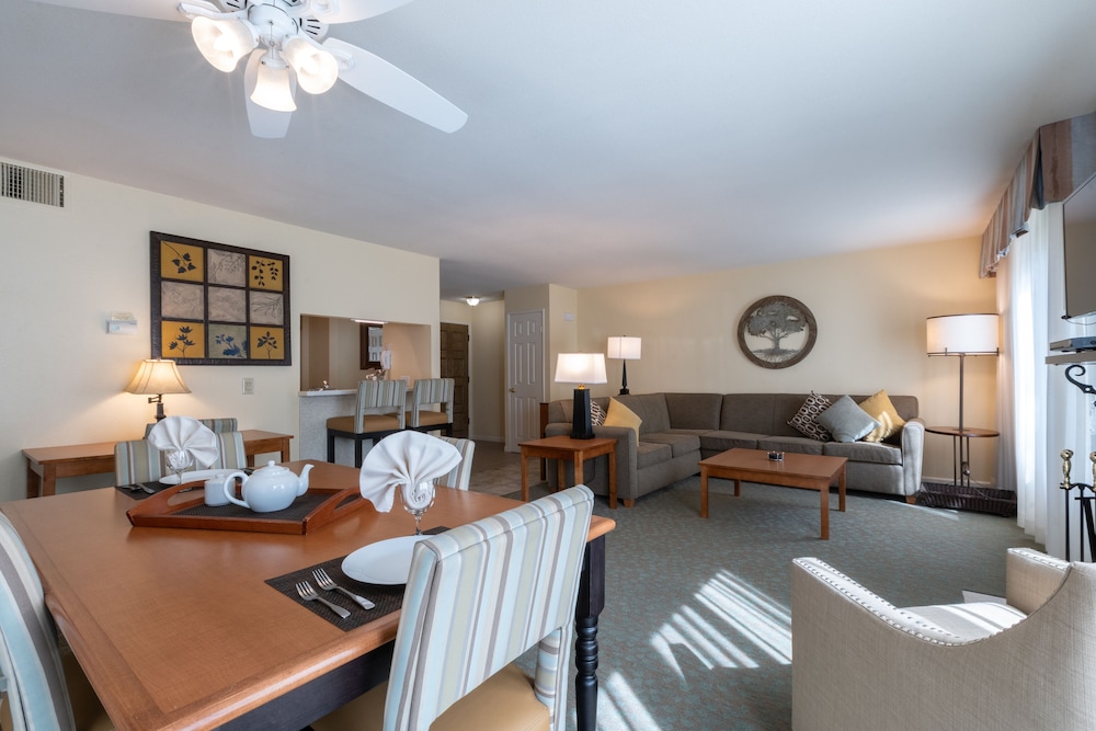 GetAways at San Diego Country Estates 40/50