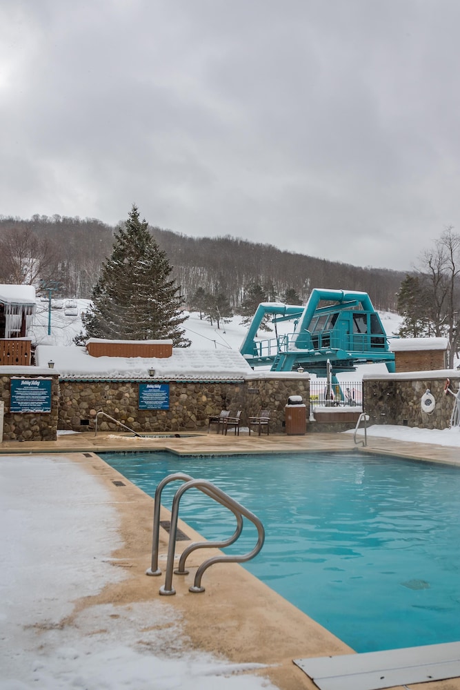 The Inn at Holiday Valley 42/50