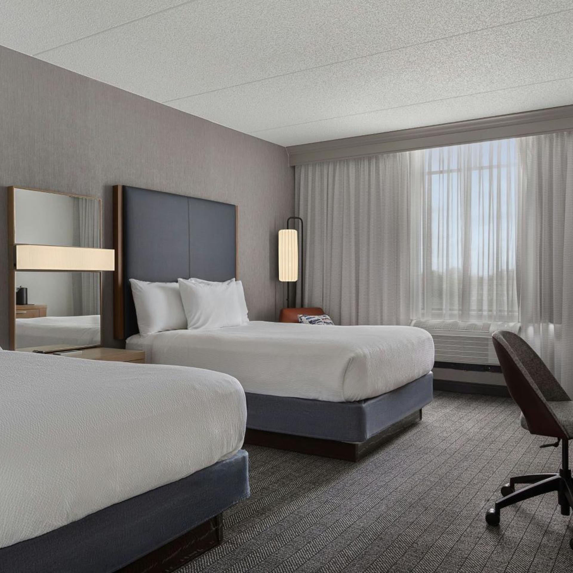 Room at Courtyard by Marriott Louisville Airport, LOUISVILLE - KY