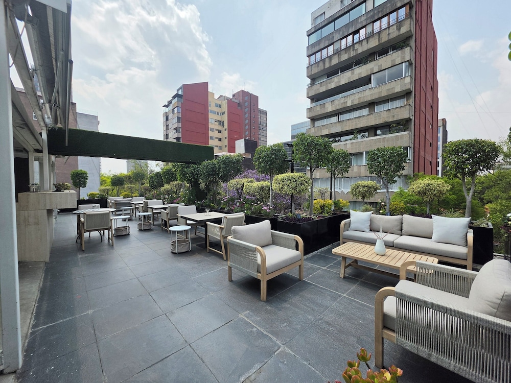 Suites Hipolito Taine 44/50