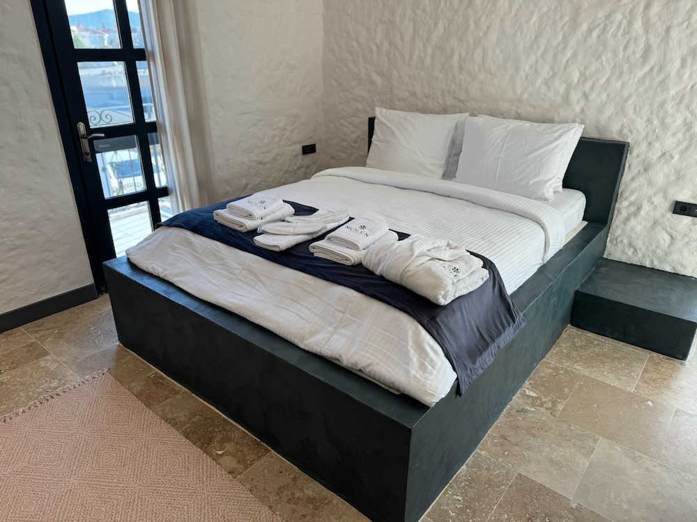 Lale Lodge Hotel 3/43