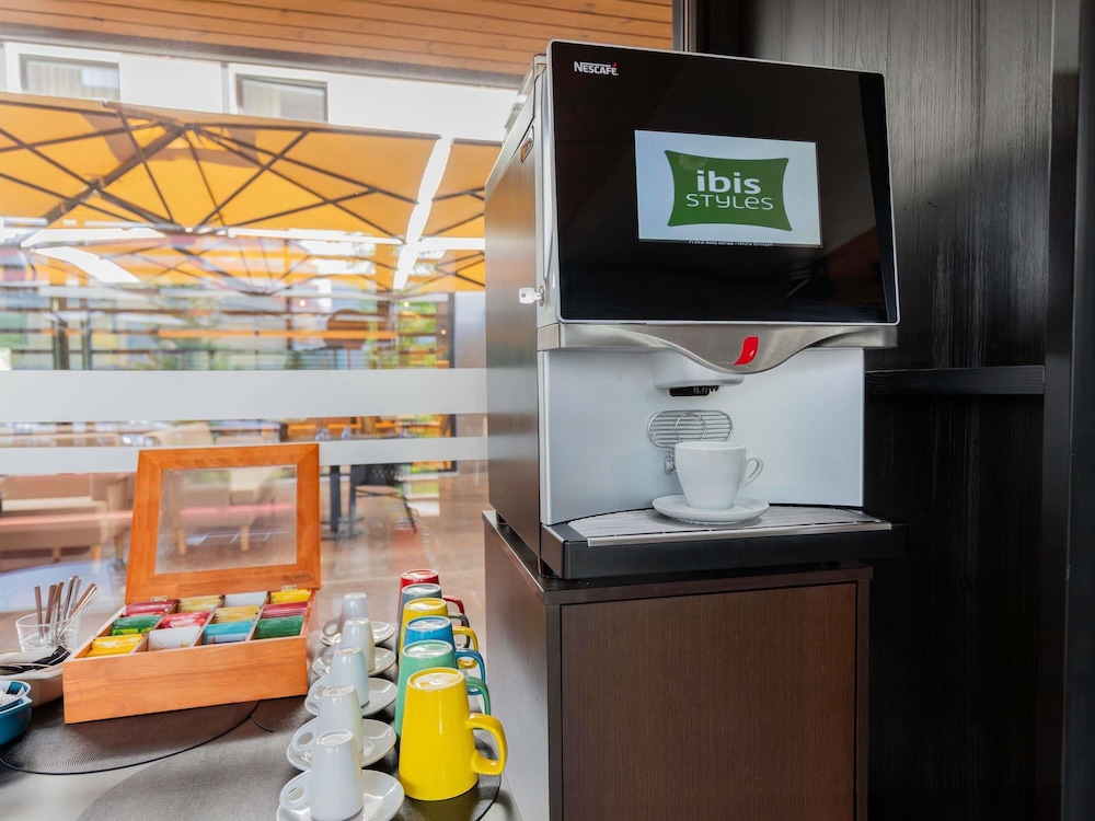 Ibis Styles Lisboa Aeroporto 12/61