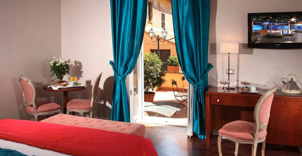 Mozart Hotel Rome 50/67