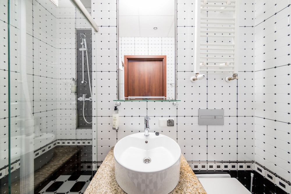 Hotel Piast 48/50