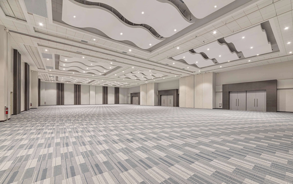 Park Inn By Radisson Clark 11/50