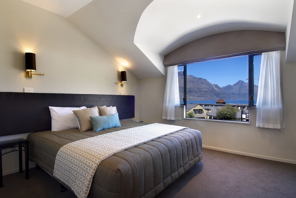 Hurley S of Queenstown 18/60