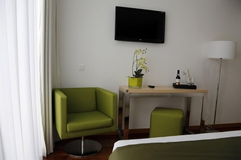 LBV HOUSE HOTEL 41/50