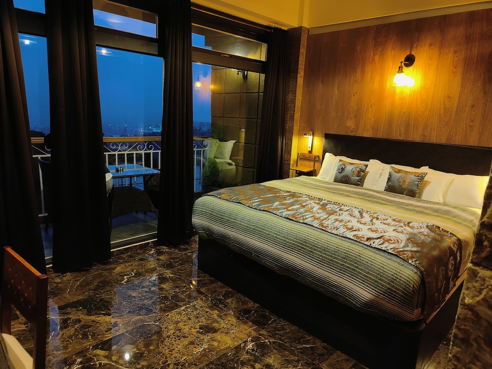 Hotel Acropolis 6/17