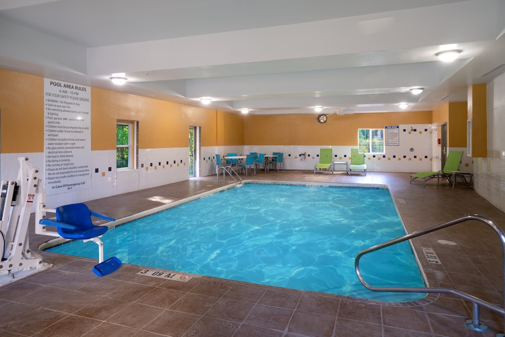 swimming pool spa