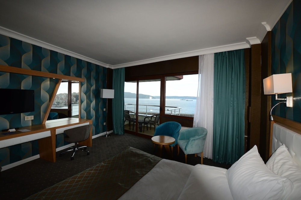 Akol Hotel 13/50