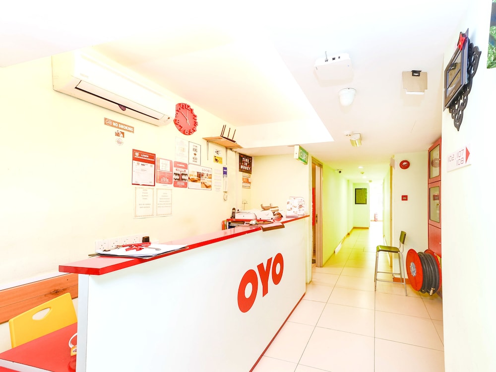 Super OYO 530 Dd Hotel 6/27
