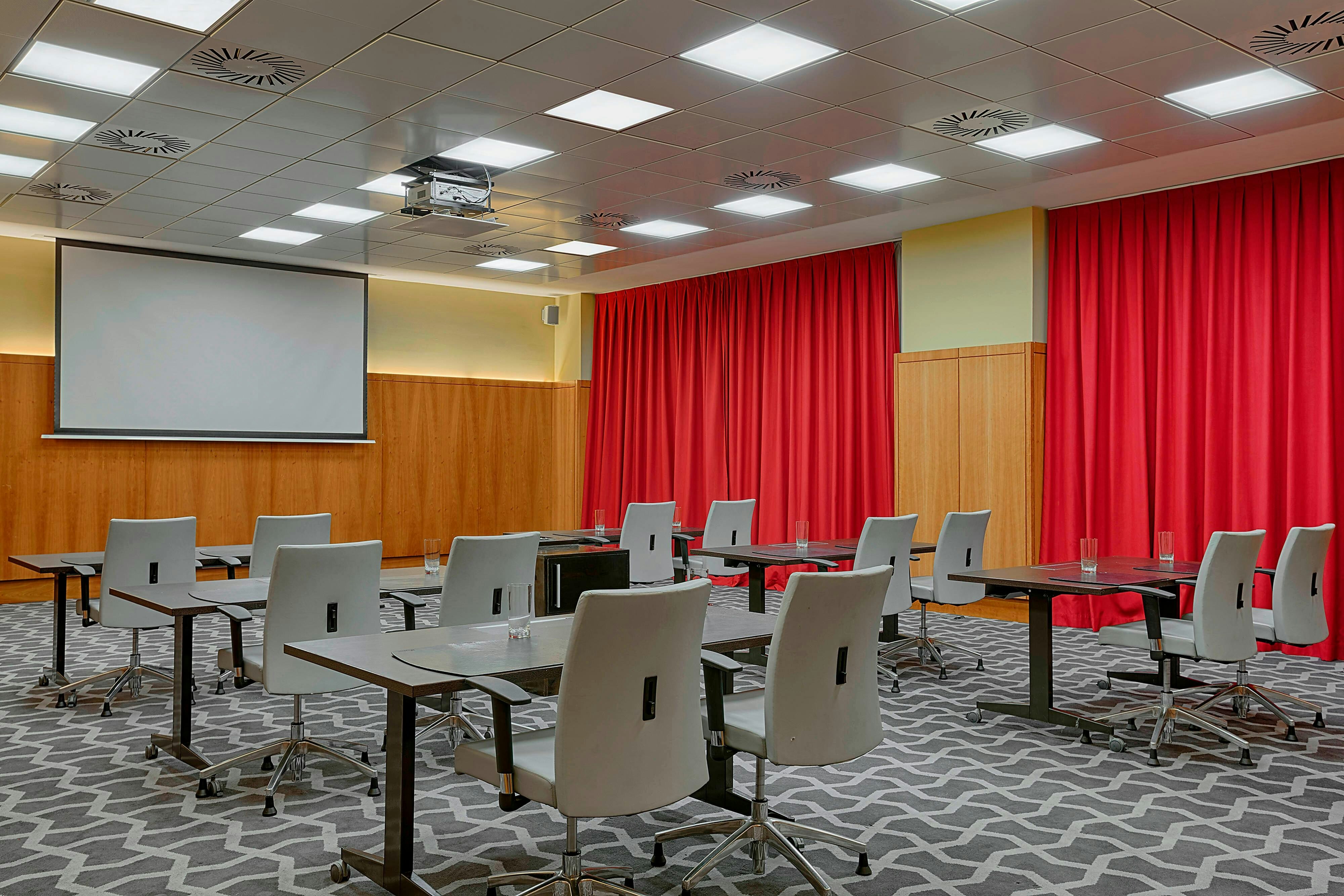 Le Meridien Oran Hotel Convention Centre 61/72