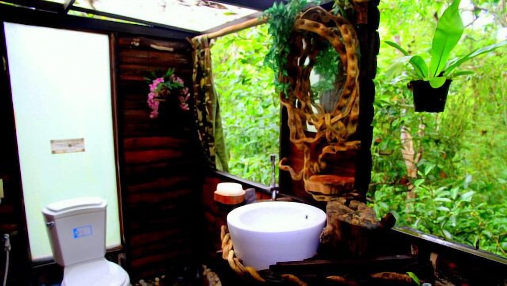Khao Sok Tree House 47/50