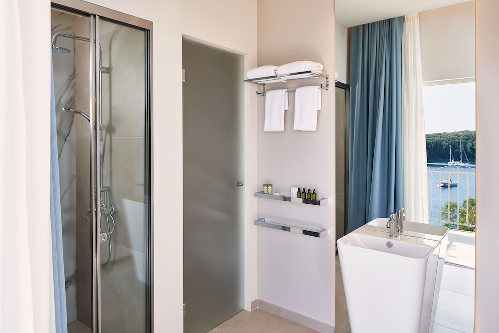 Panorama, Junior Suite, King Bed، San Antonio Corfu Resort – Adults Only 3/3