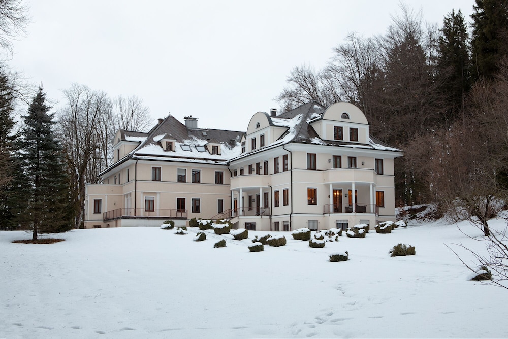 Villa Toscana 3/50