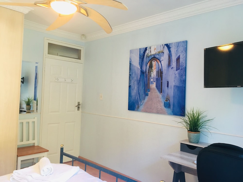 Pepper Tree Bnb 13/50