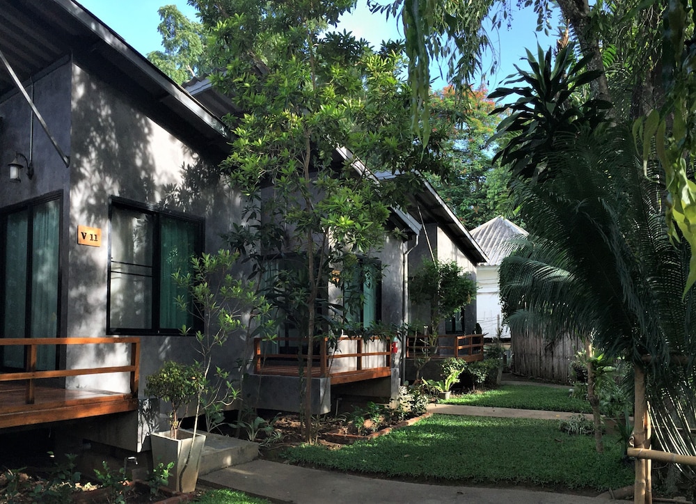 Family House At Pai 3/50