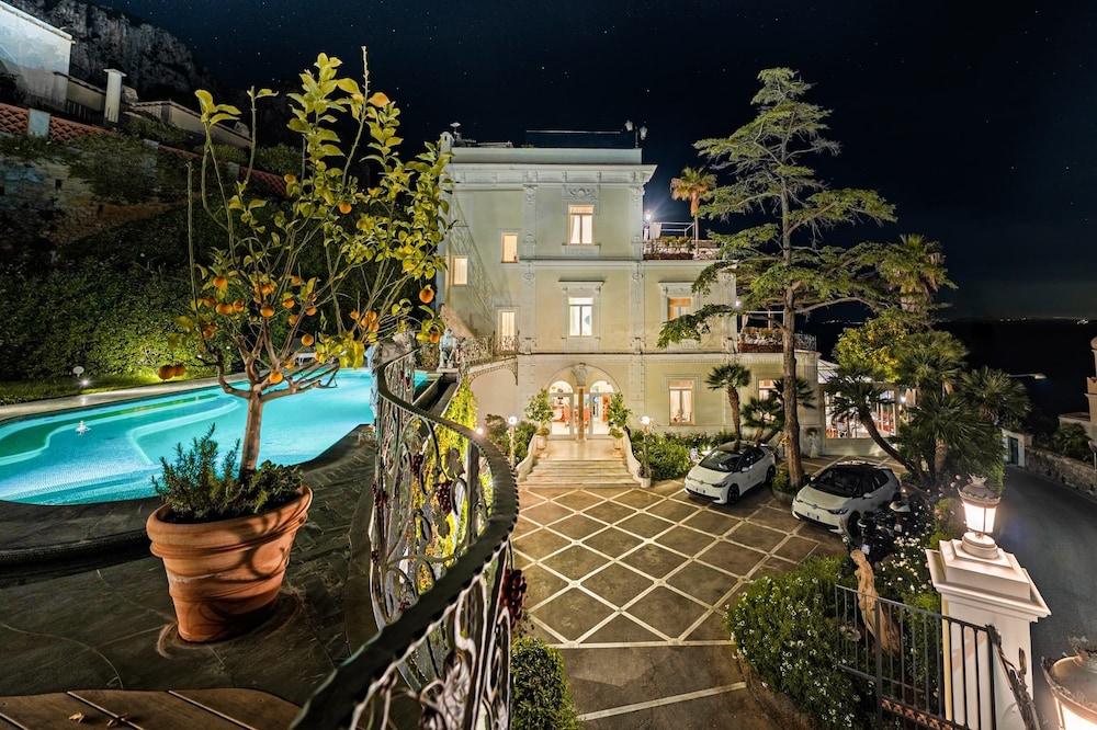 Luxury Villa Excelsior Parco 44/76