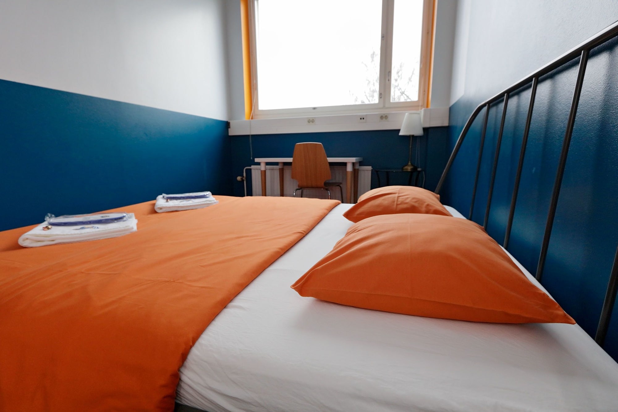ROOM, DOUBLE BED, SHARED BATHROOM