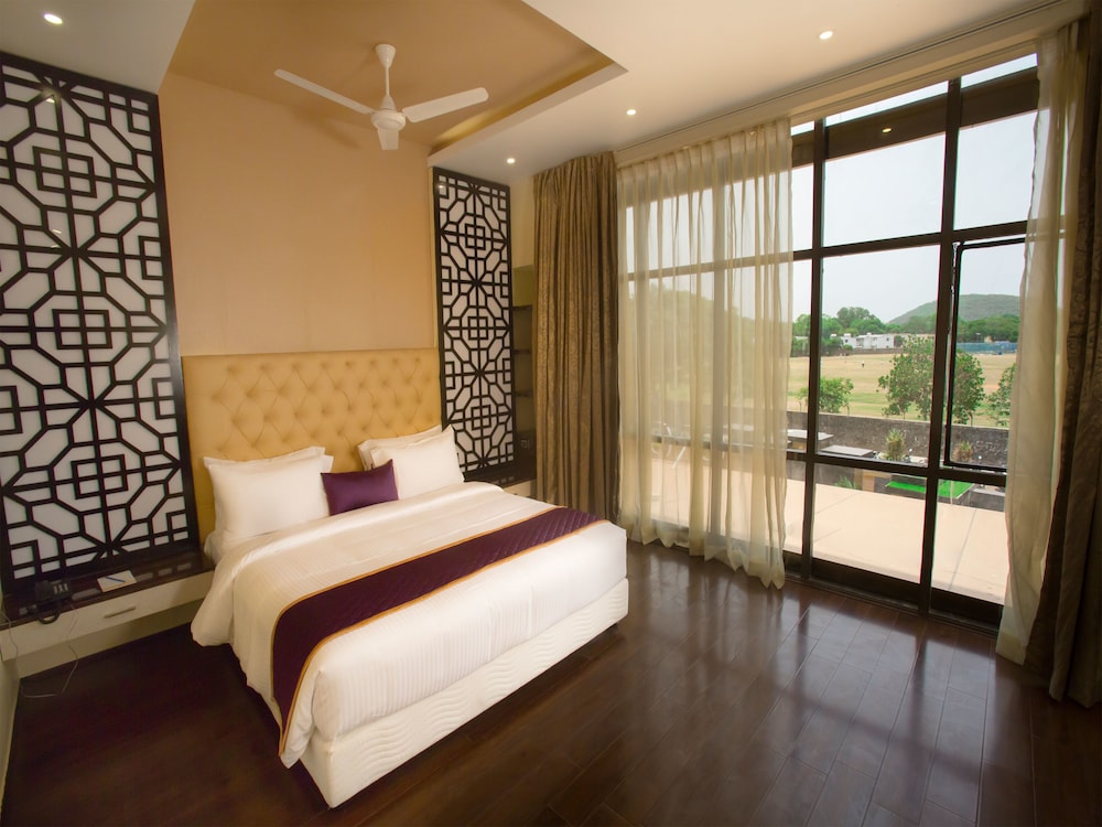 St Parklane Airport Hotel Chennai 8/27