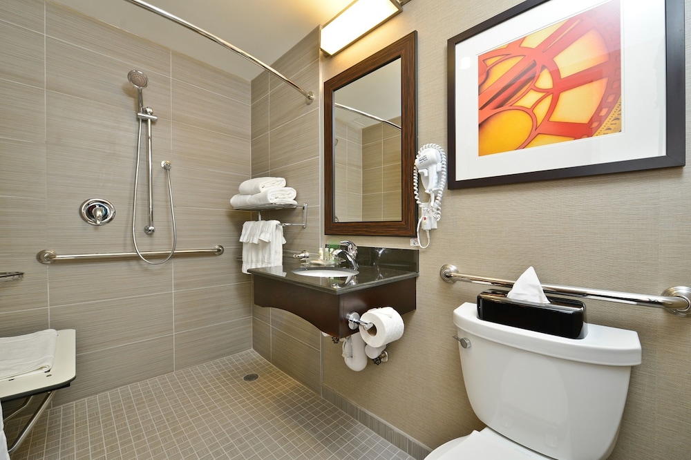 Holiday Inn Lower East Side 13/45