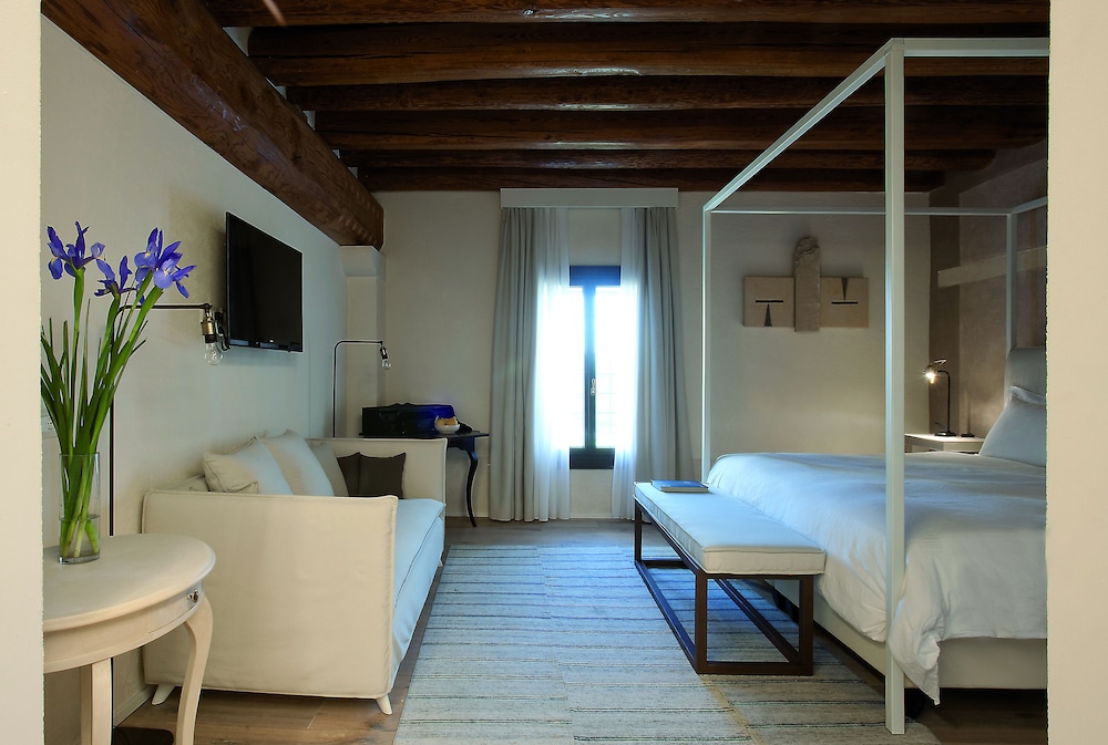 LA BARCHESSA DI VILLA PISANI 41/61