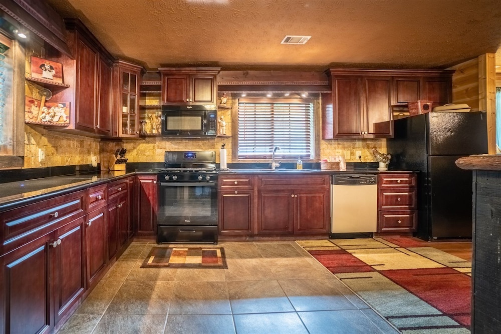 Nacoochee Valley Rentals 3/50