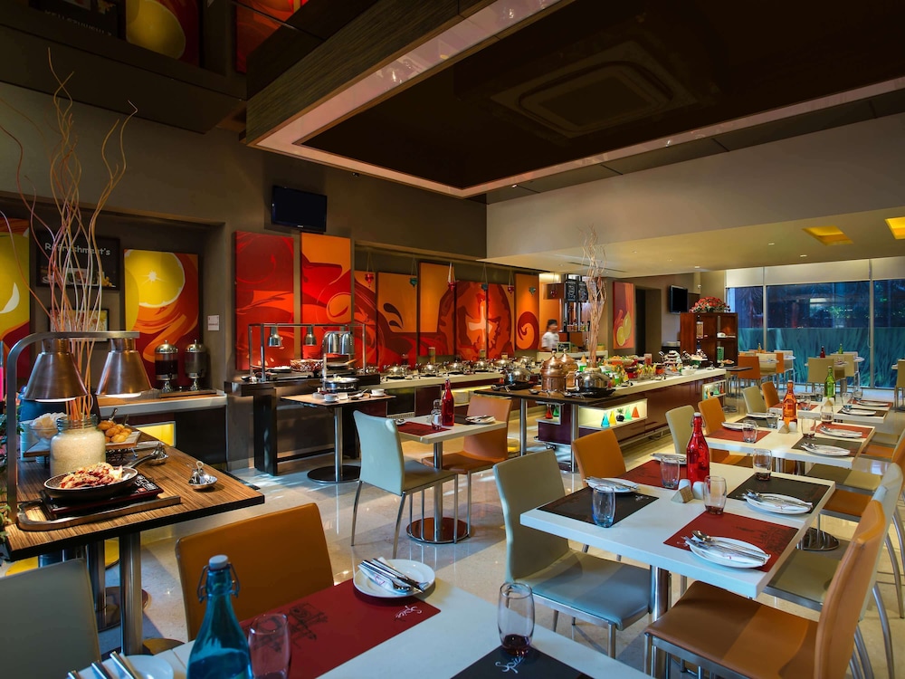 Ibis Mumbai Airport - An Accorhotels Brand 53/69