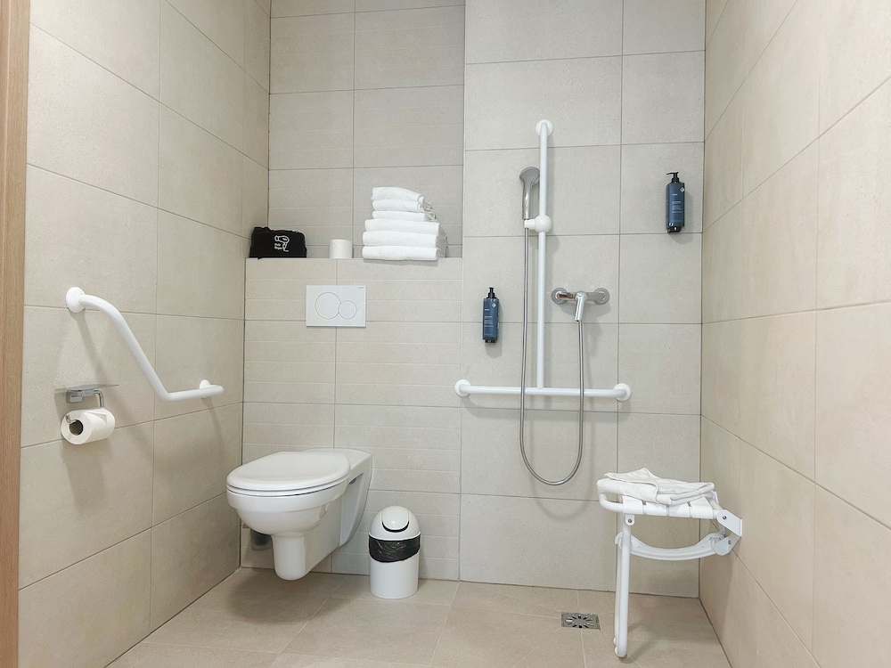 Hotel Oden Paris Ivry 42/50